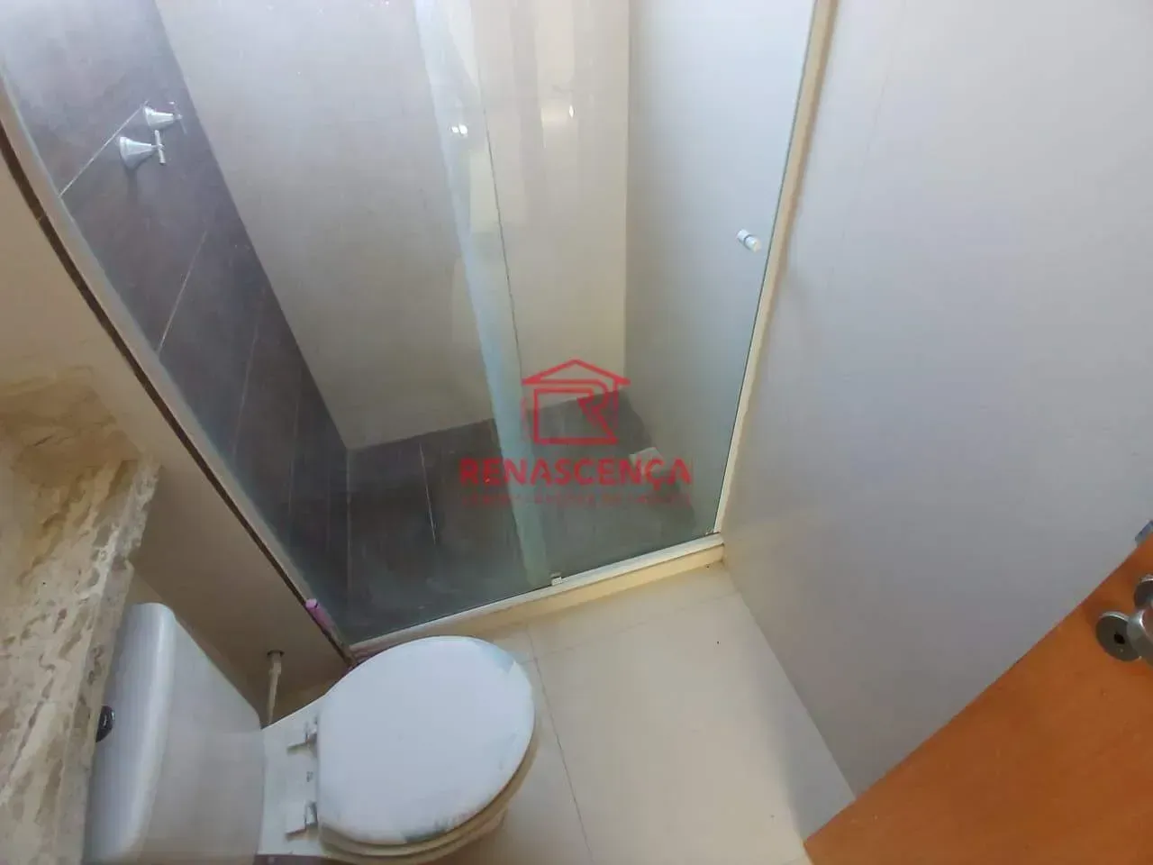 Unfurnished 2-bedroom apartment with parking spot — photo 20