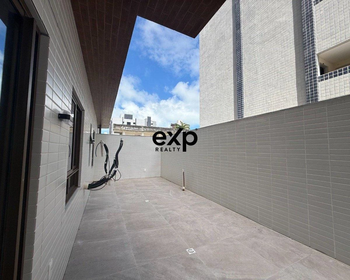 3-bedroom apartment, 2 with their own bathrooms, 76 m² — photo 31