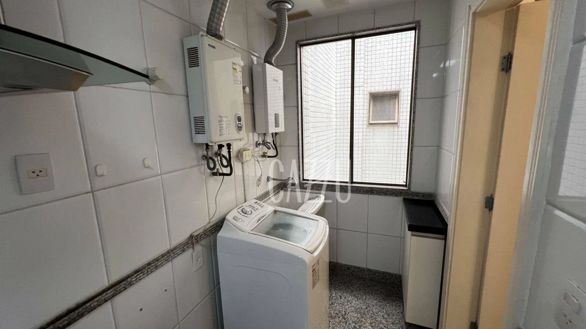 4-bedroom apartment in a building with a sauna — photo 20