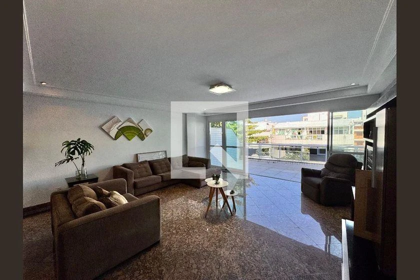 4 quartos e banheira: apartamento de 233 m² — photo 2