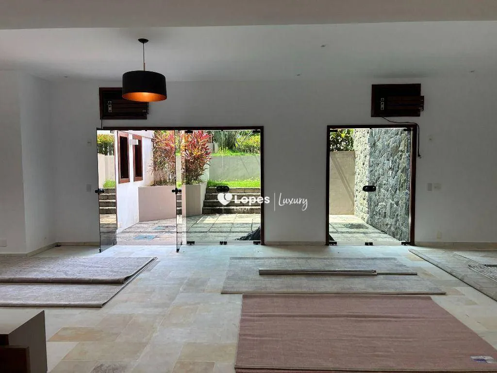 House with 5 en-suite bedrooms and an open gas kitchen — photo 42