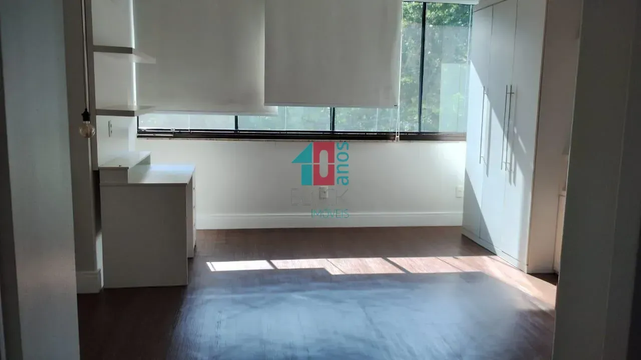 Casa de condomínio com 3 suítes e 200 m² — photo 39