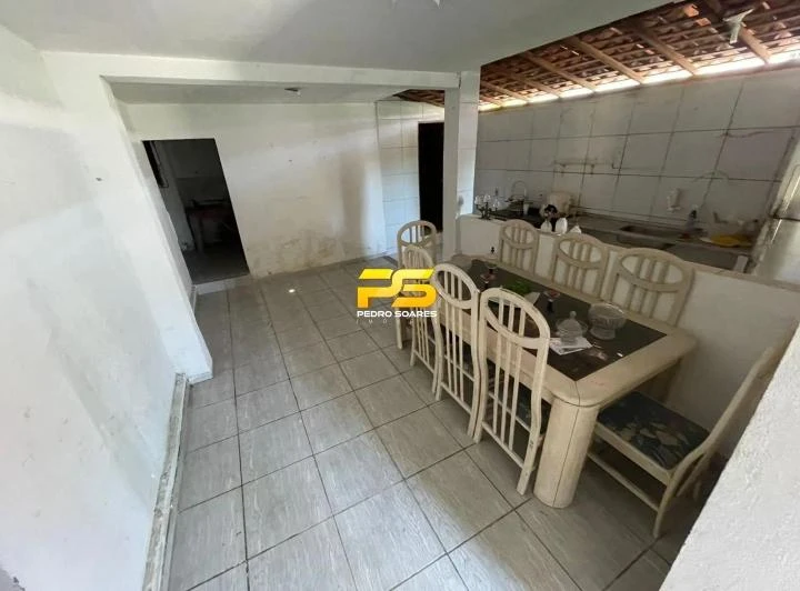 Commercial house with 4 bedrooms and 250 m² — photo 3