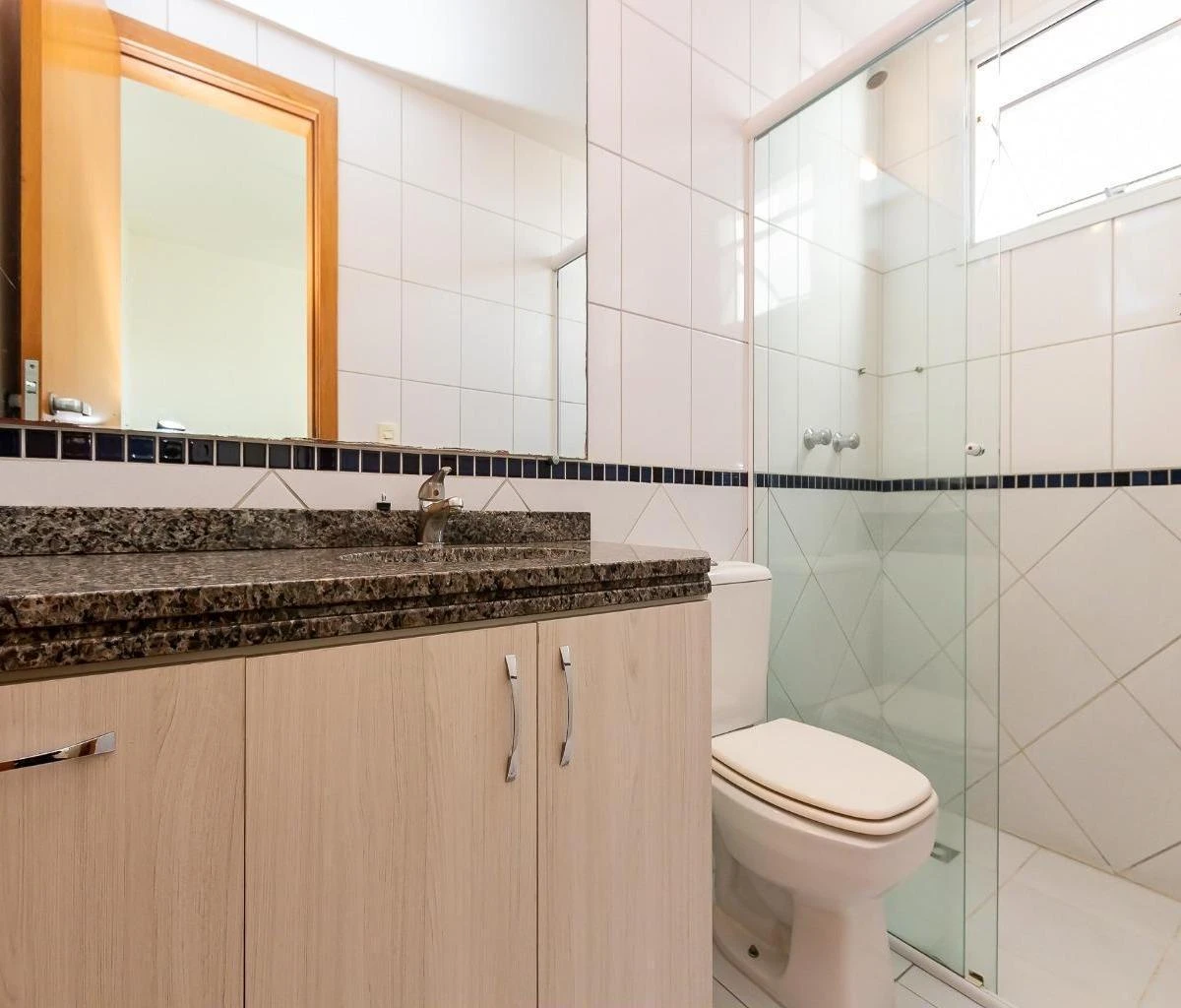 4-bedroom apartment with a home office in Curitiba — photo 2