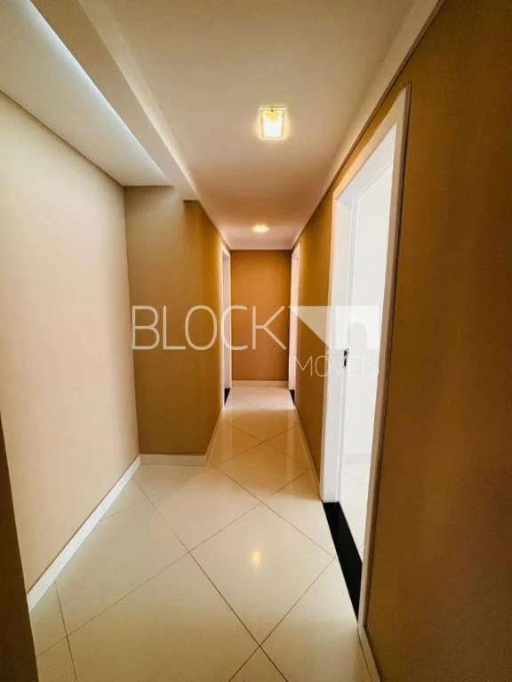 Furnished house with 6 en-suite bedrooms and 7 baths — photo 2