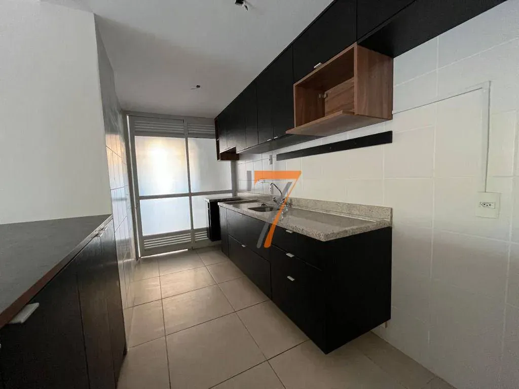 3-bedroom apartment with private garden and 337 m² — photo 6