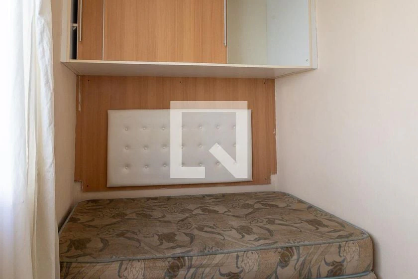 Wood or laminate floors in a 2-bedroom apartment, 60 m² — photo 19