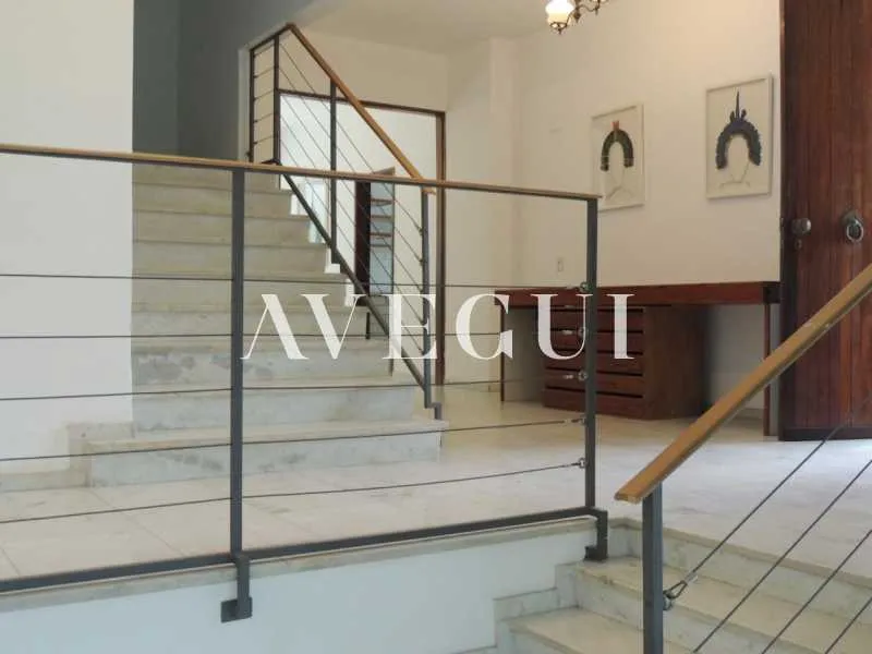600 m² house with 4 bedrooms and a closed kitchen — photo 20