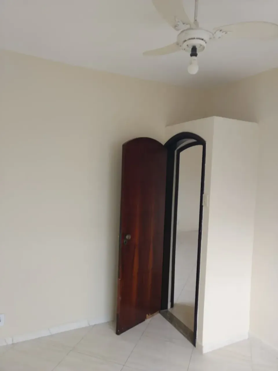 78 m² apartment with 2 bedrooms and a glass shower — photo 4