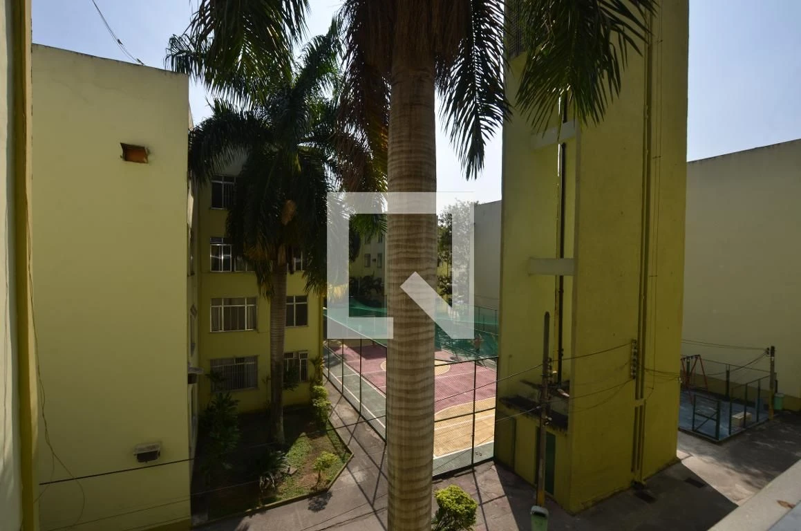Furnished 2-bedroom apartment with 1 bathroom — photo 26