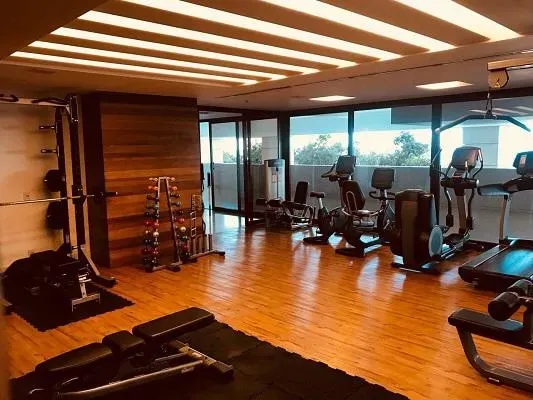 Мебльована квартира з кухнею-студією та плитою — photo 22