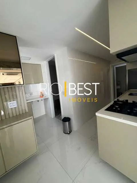 Furnished 3-bedroom apartment with open-plan gas kitchen — photo 20