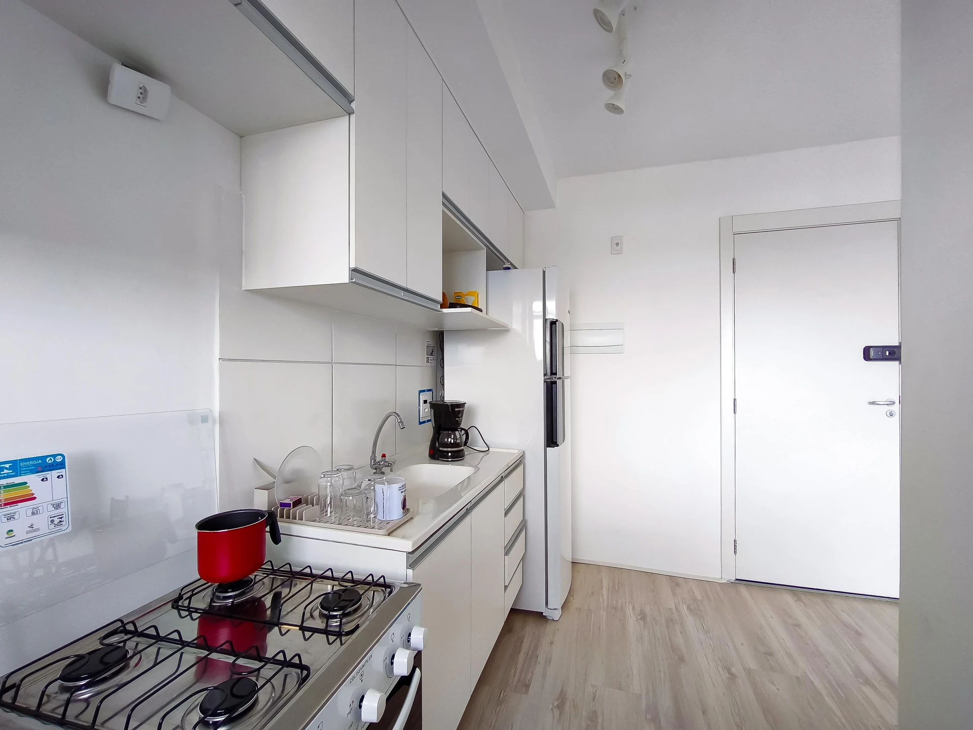 Apartamento mobiliado de 2 quartos em condomínio com sauna — photo 7