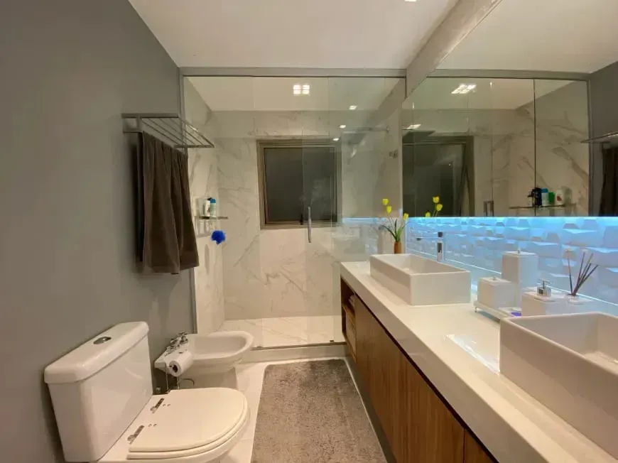 Furnished apartment with 4 bedrooms and an open kitchen — photo 17