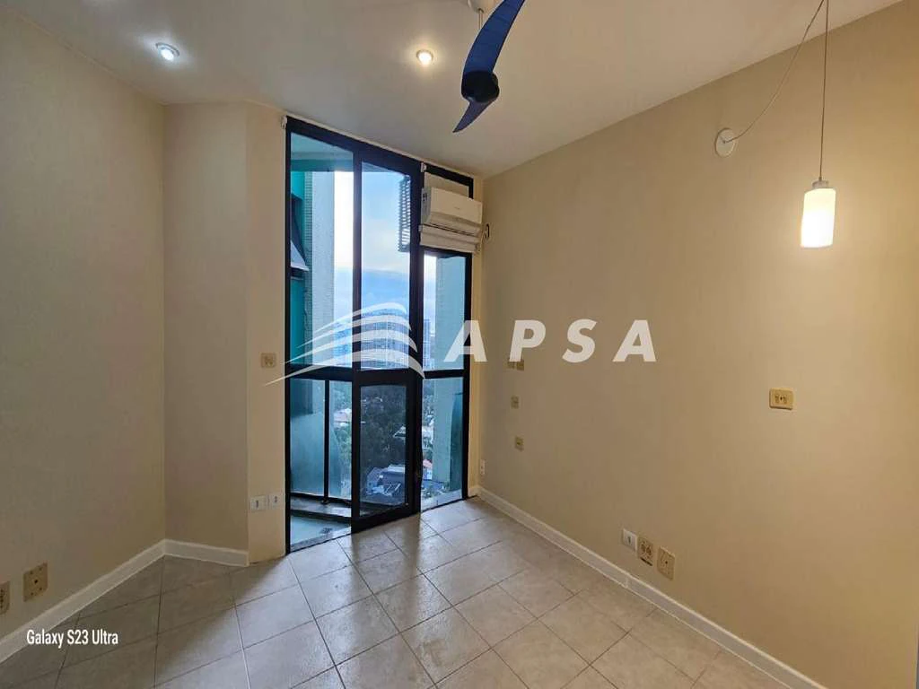 200 m² duplex with 3 en-suite bedrooms and 2 parking spots — photo 28