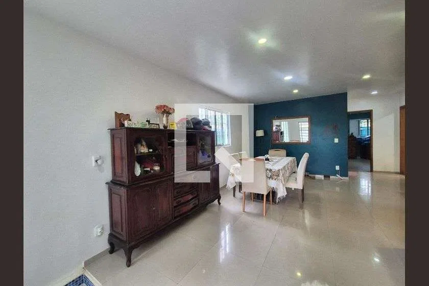 Condominium house with 4 bedrooms and a gas stove — photo 12