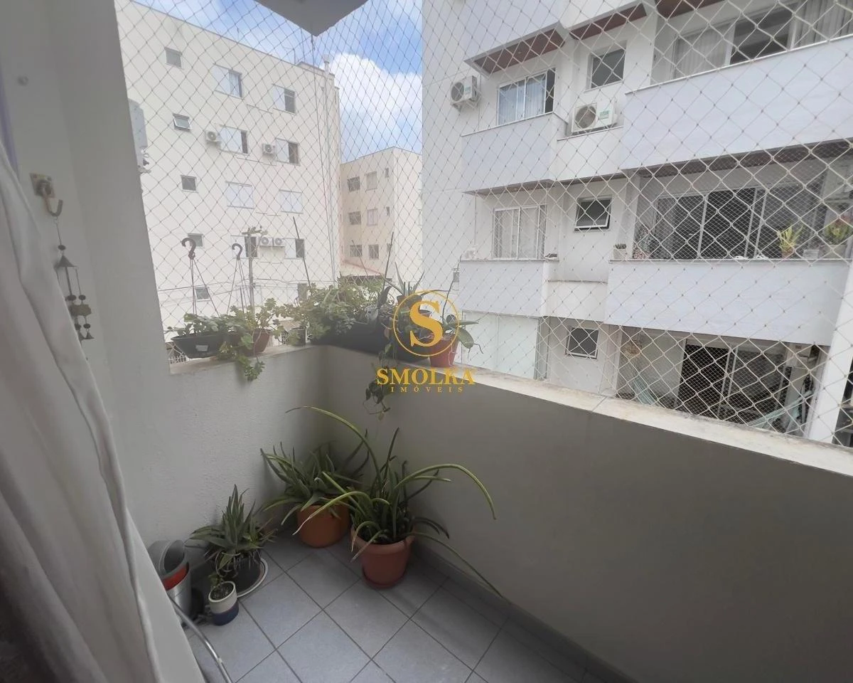 Apartment, 114 m², with wood or laminate floors — photo 10