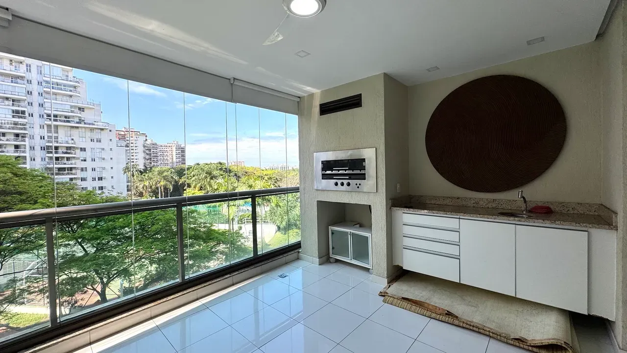 Apartment on the 3rd floor with floor-to-ceiling windows — photo 21