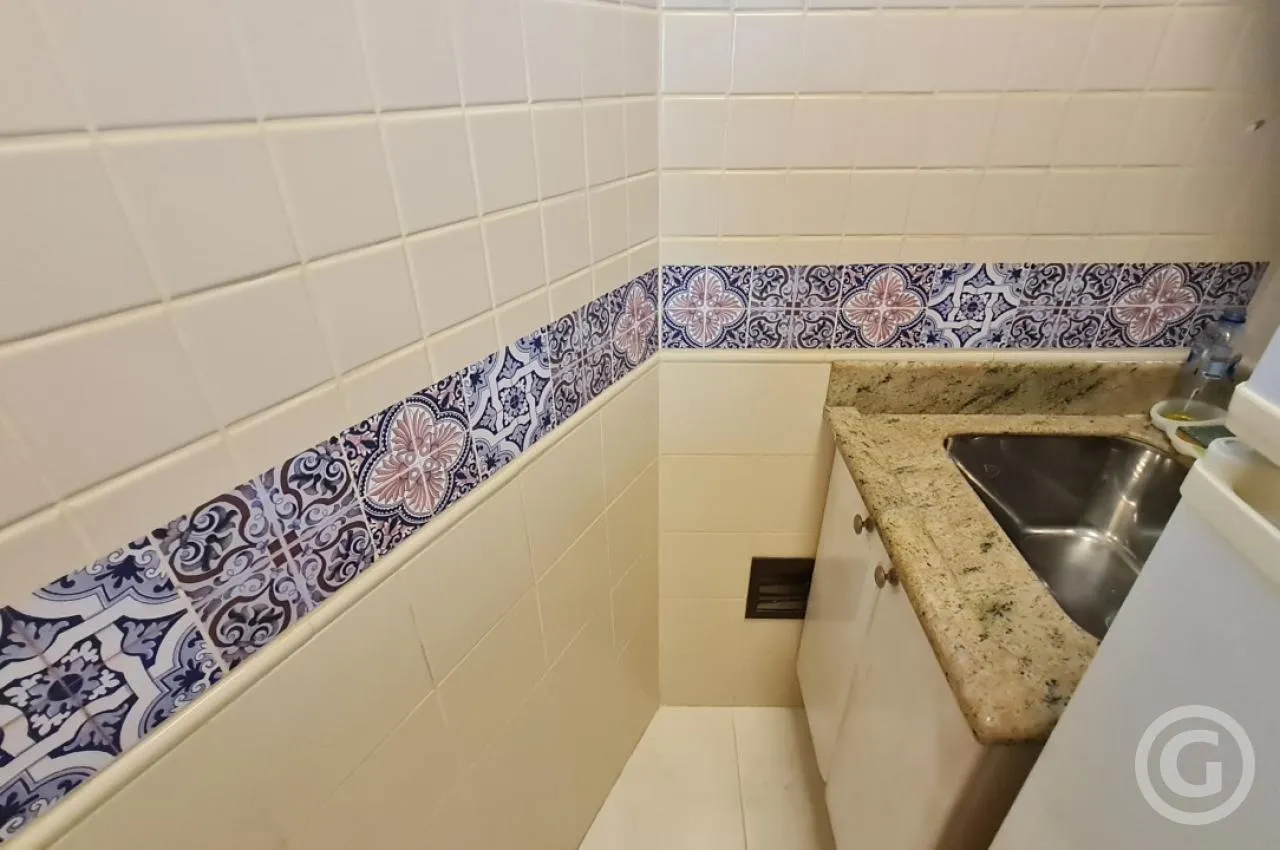 Apartamento de 2 quartos com janelas do piso ao teto, Centro — photo 10