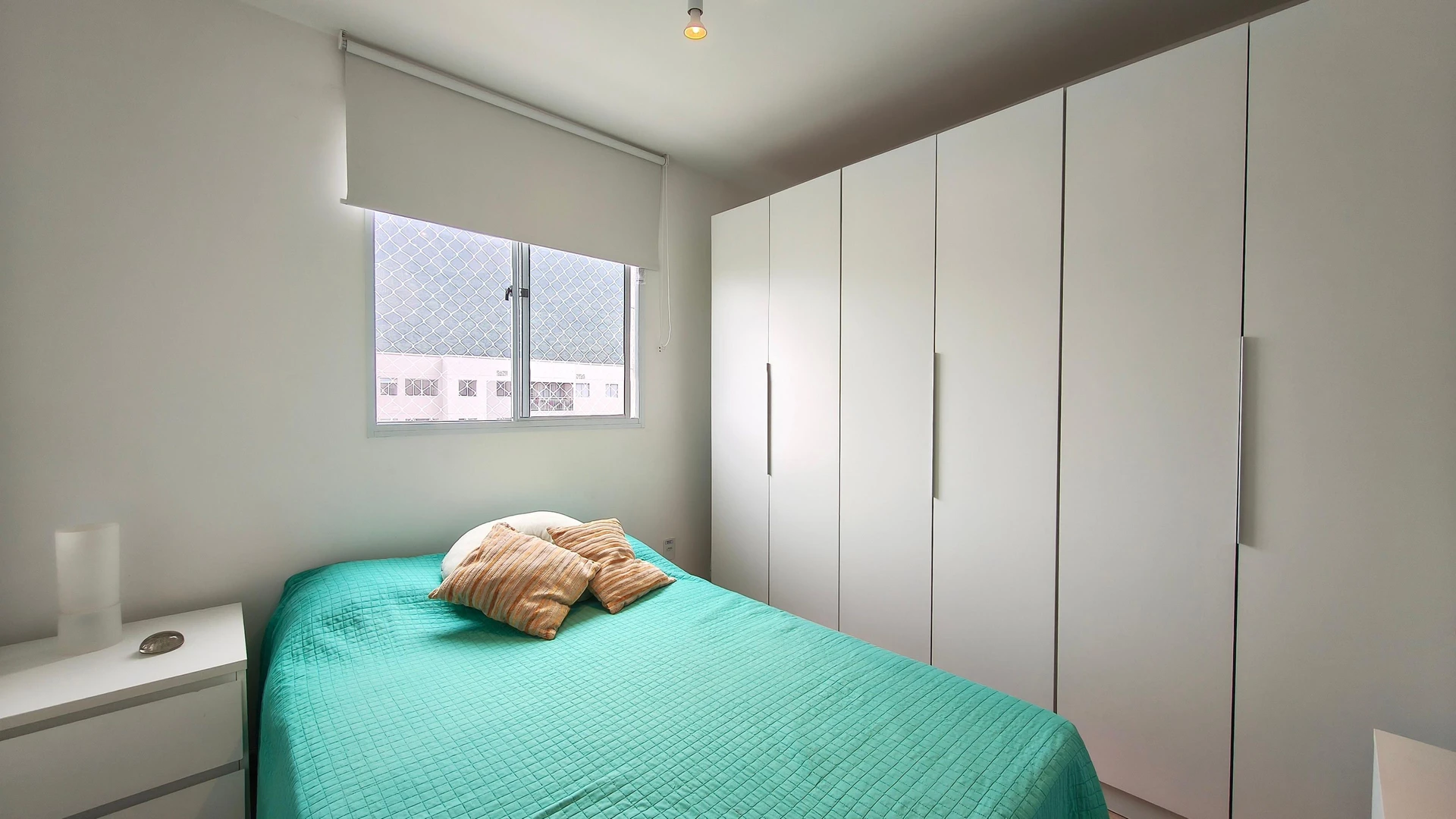 Mountain view in a 2-bedroom apartment, 53 m² — photo 14