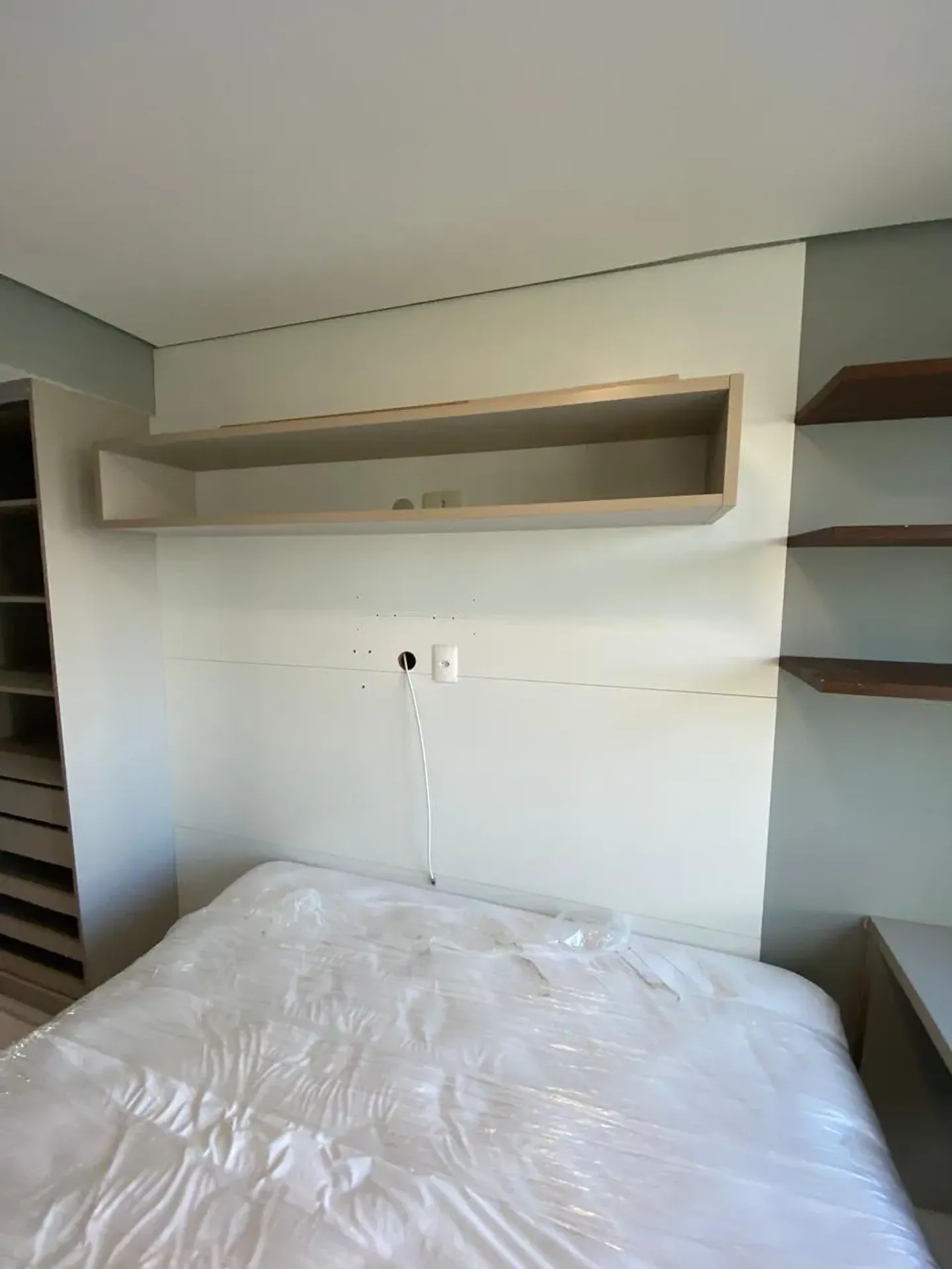 Glass-enclosed balcony in a 3-bedroom apartment, 125 m² — photo 10