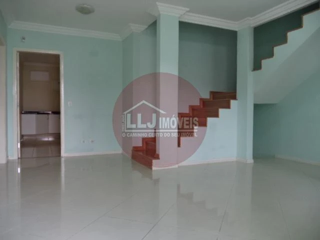 Casa tipo sobrado de 360 m² con 4 dormitorios y cocina equipada — photo 5