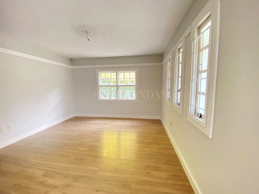 Home office in a 3-bedroom house, 170 m² — photo 6