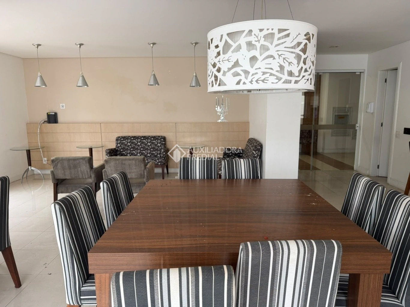 Furnished apartment, 105 m², with a grill on the balcony — photo 10