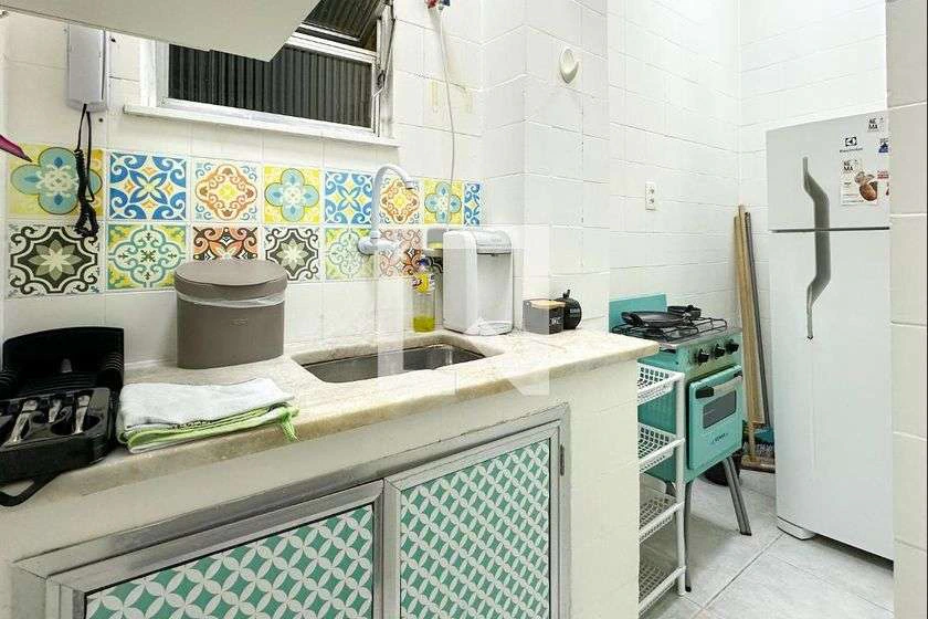 Furnished 40 m² apartment with 1 bedroom and 1 bathroom — photo 8