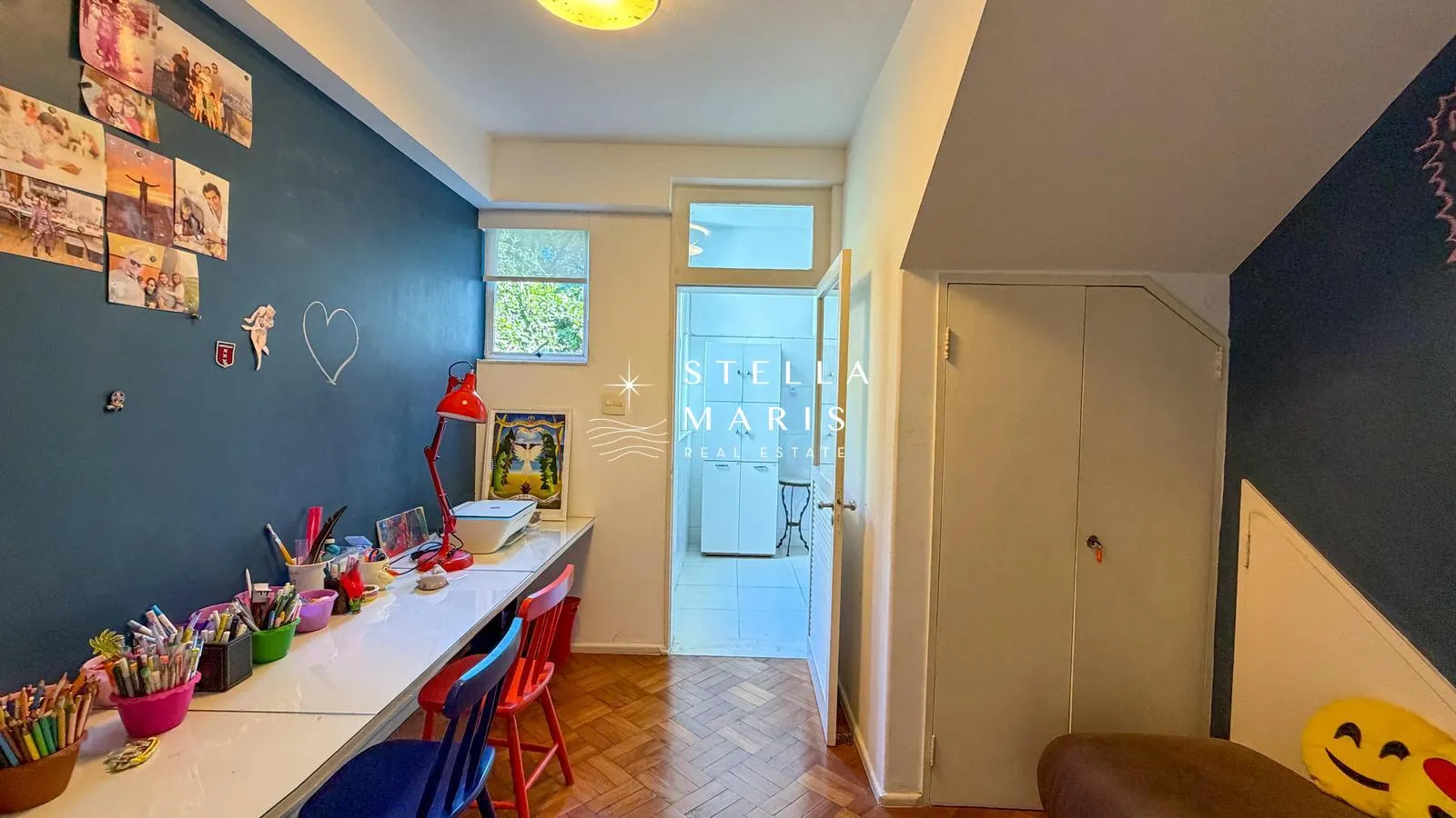 Furnished apartment, 398 m², with floor-to-ceiling windows — photo 10