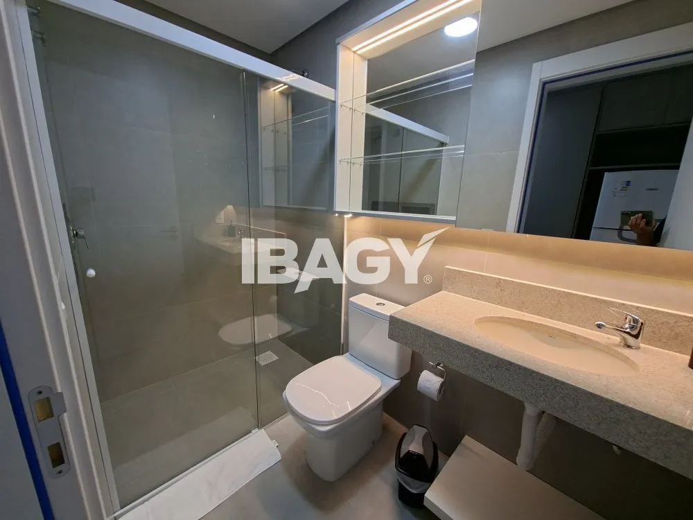 Furnished studio with a glass-enclosed balcony — photo 85
