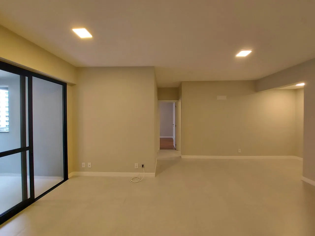 Furnished apartment, 68 m², with a grill on the balcony — photo 48