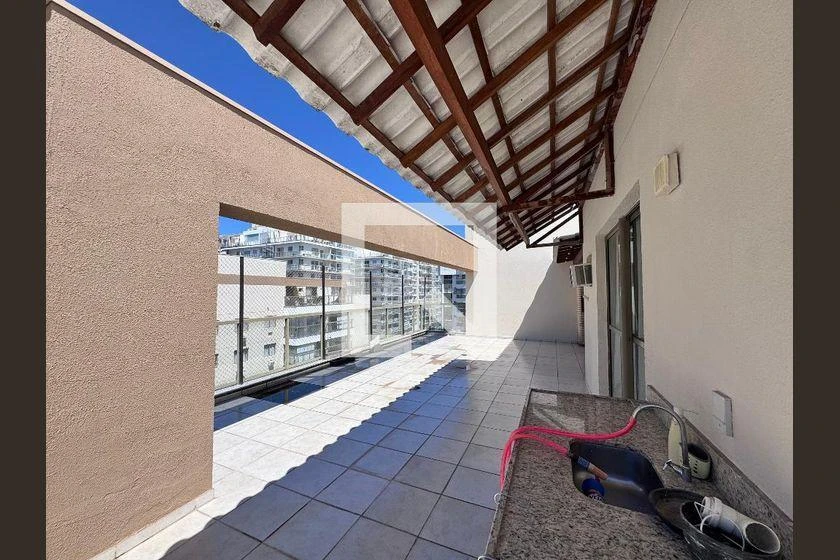 Rental apartment with 3 bedrooms and 211 m² — photo 50