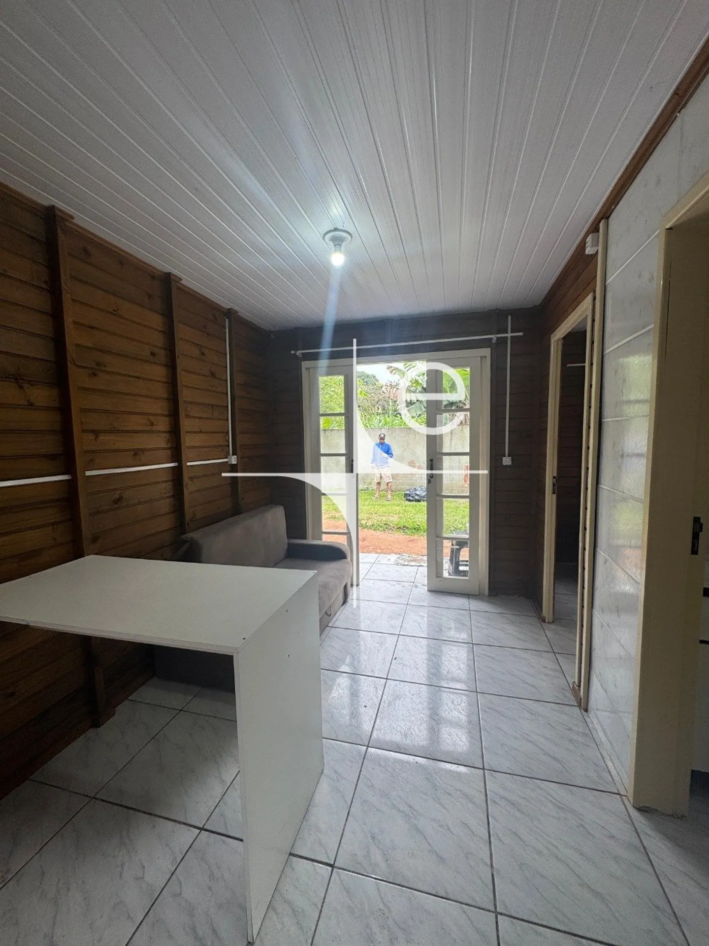 40 m² house with desk area and 2 bedrooms