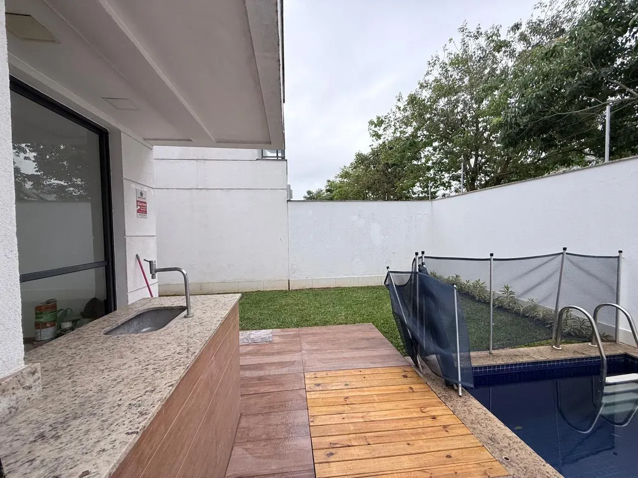 Casa com janelas do piso ao teto, Recreio dos Bandeirantes — photo 22