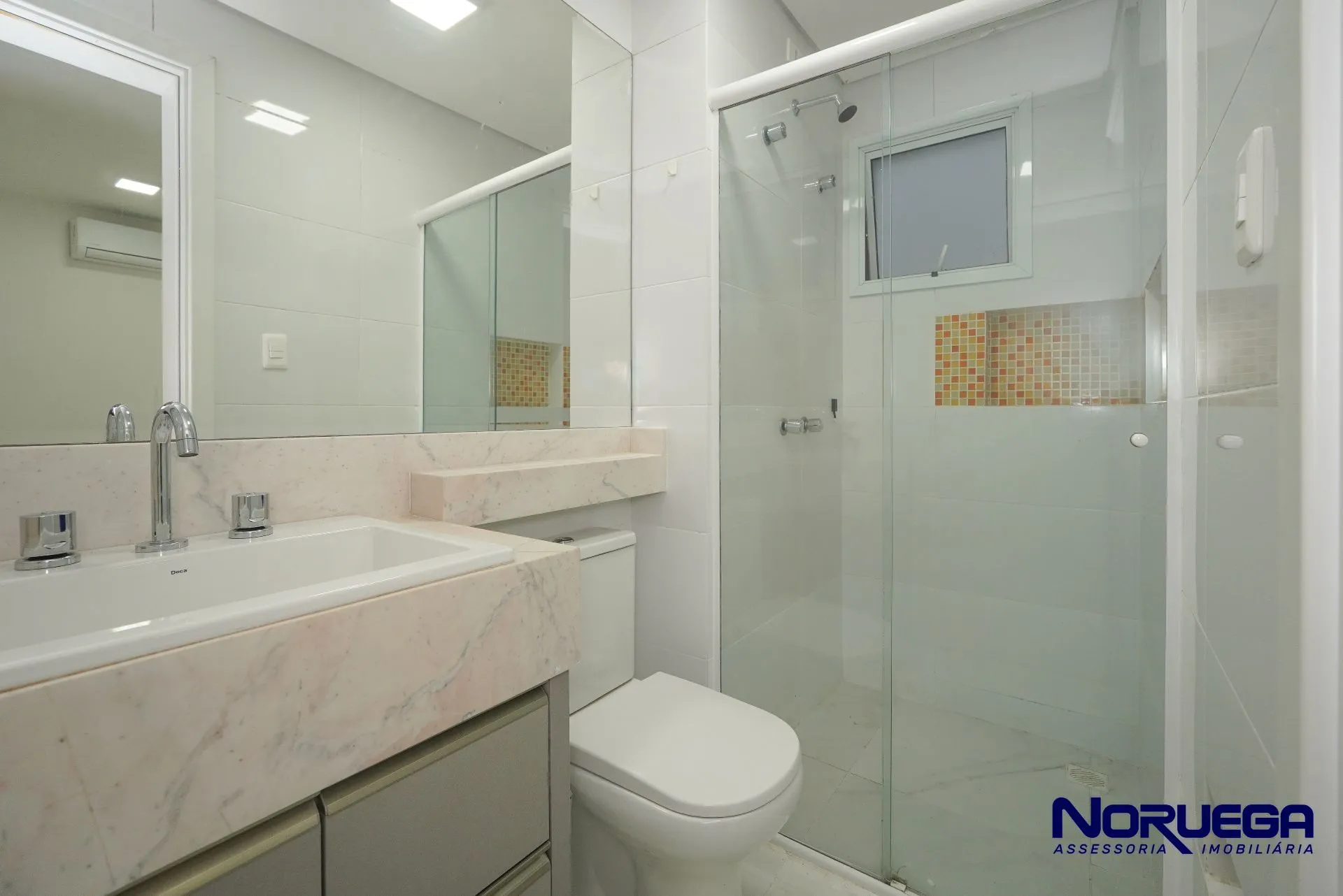 3-bedroom apartment, 1 with its own bathroom, 108 m² — photo 24