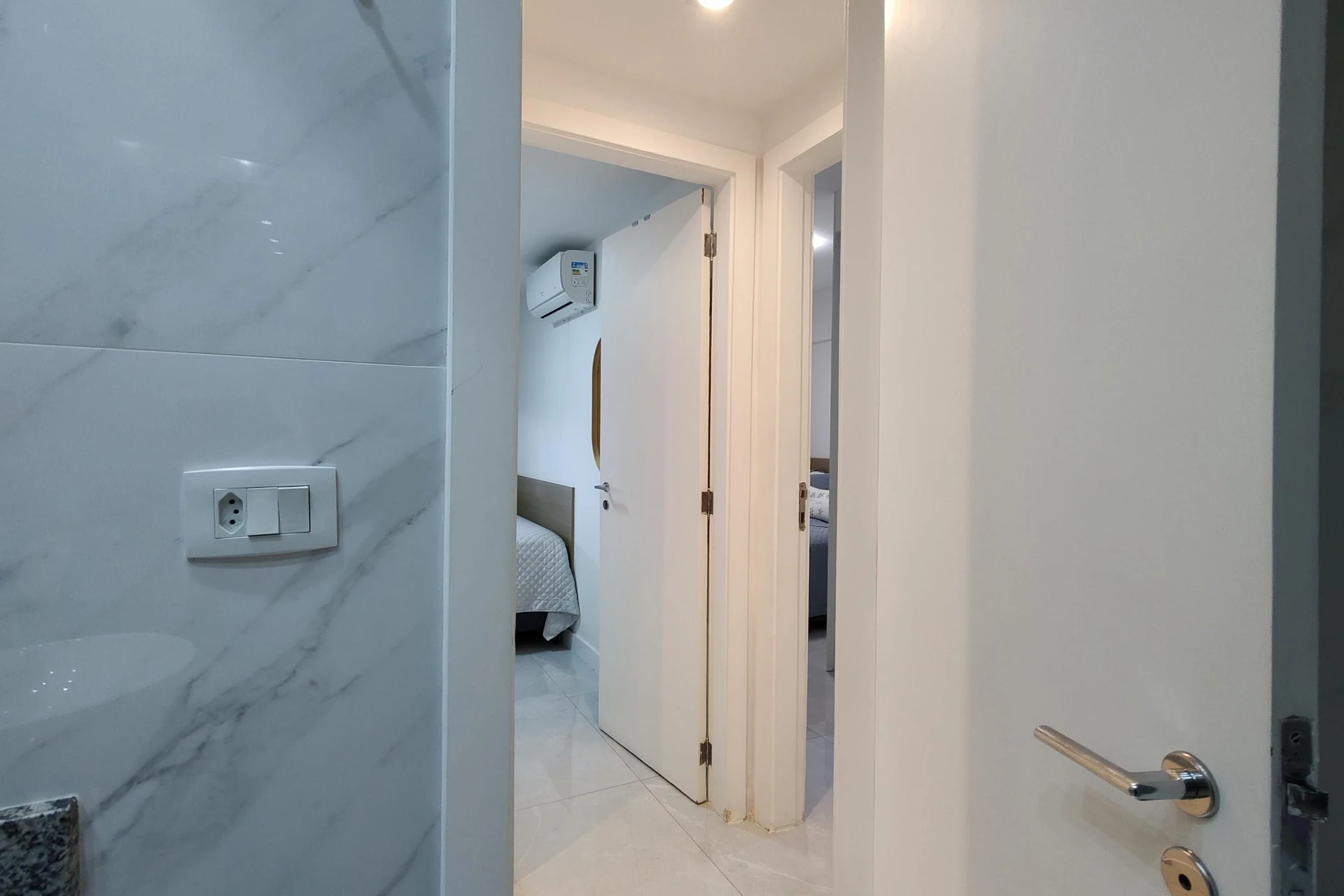 3-bedroom apartment with a walk-in closet — photo 78