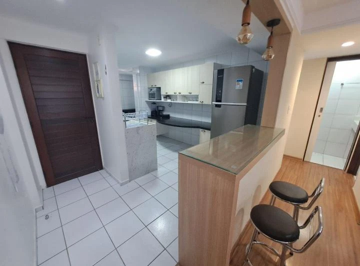 Furnished apartment with 3 en-suites and 4 bathrooms — photo 2
