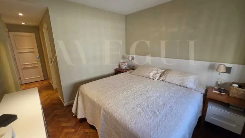 Apartamento com cozinha fechada e 3 quartos — photo 21