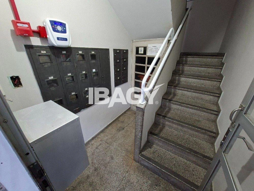 3-bedroom apartment, 1 with its own bathroom, 110 m² — photo 12