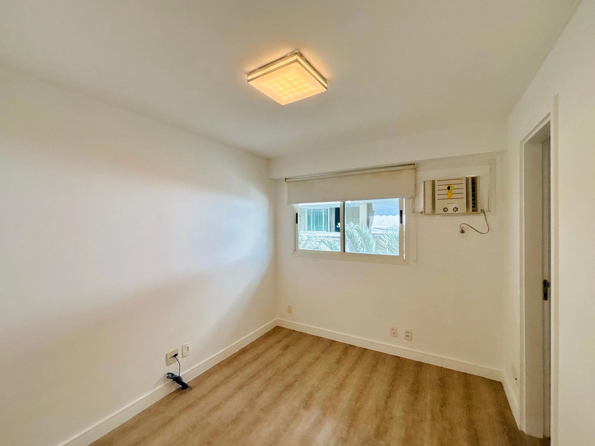 3-bedroom apartment in a building with a sauna — photo 26