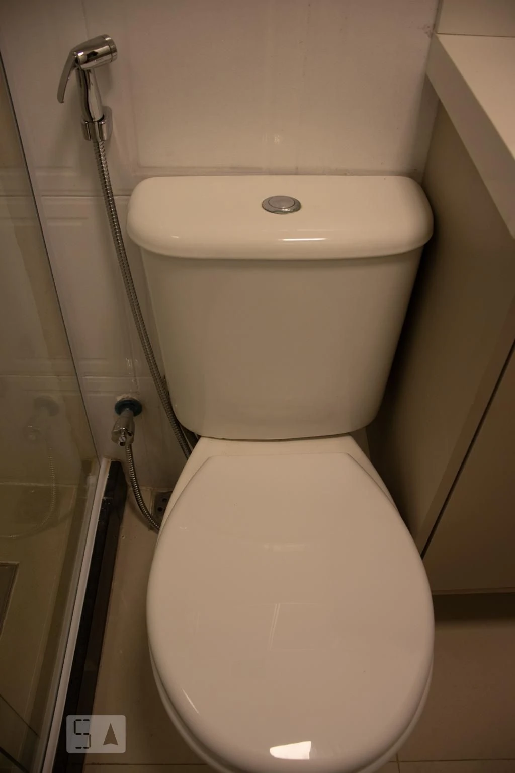 Furnished 2-bedroom apartment with enclosed glass balcony — photo 29
