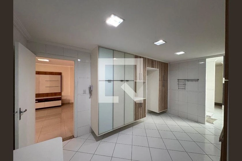 Apartamento de 190 m² com 3 suítes e varanda envidraçada — photo 45