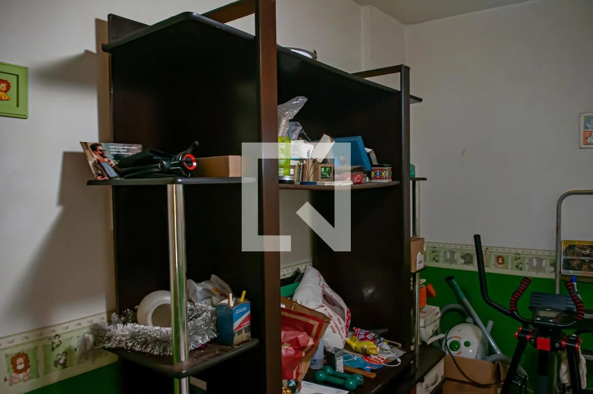 Furnished 2-bedroom apartment with enclosed kitchen and balcony — photo 24