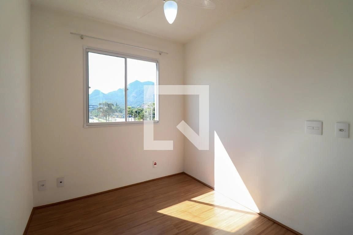 Apartamento sem mobília com 2 quartos e garagem — photo 34