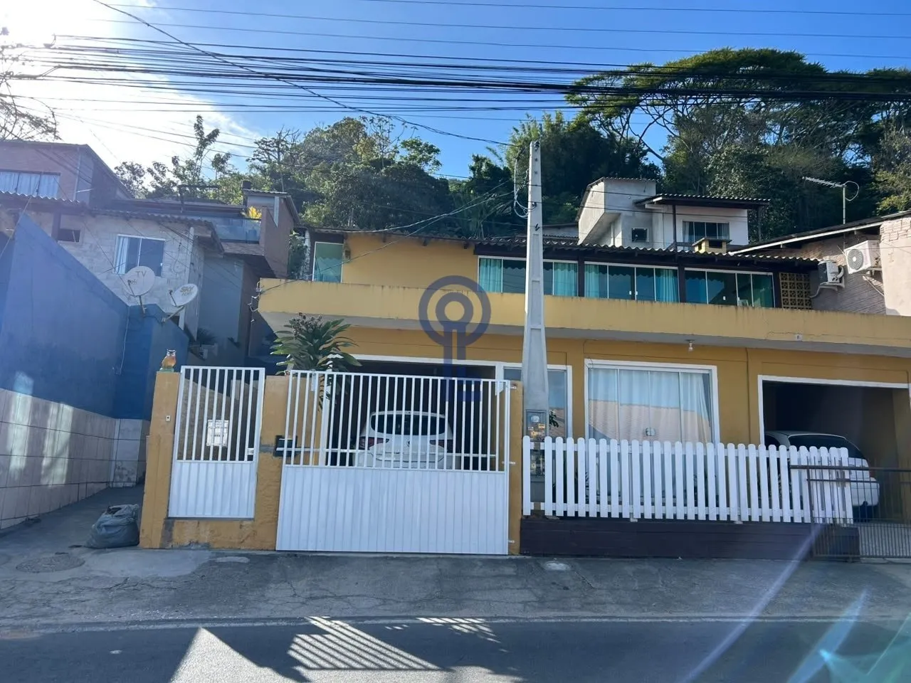 3-bedroom house with a water view in Florianópolis — photo 10