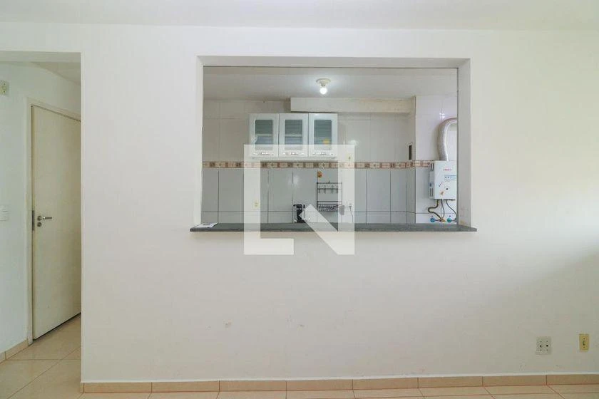 2-bedroom apartment with a washing machine