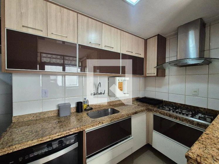 Furnished apartment, 180 m², with a glass-enclosed balcony — photo 21