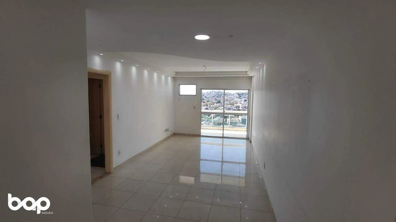 3-bedroom apartment with a water view in Rio de Janeiro — photo 9