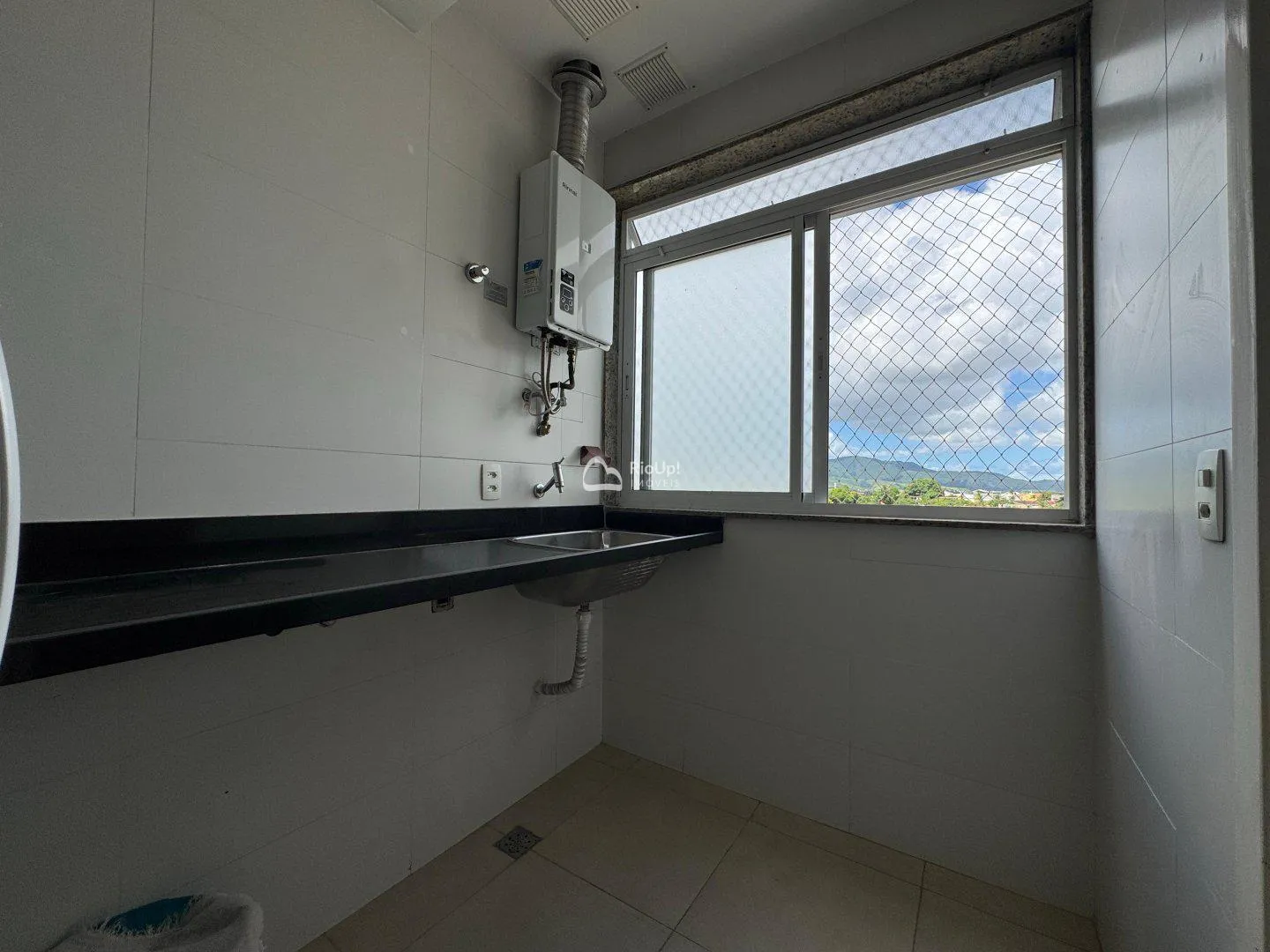 Apartment, 246 m², with a grill on the balcony — photo 23